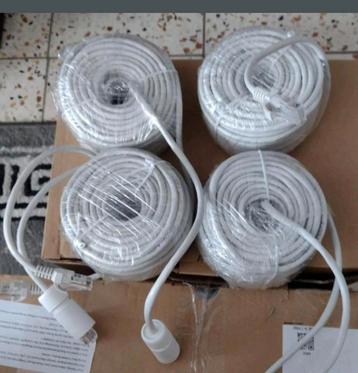 4 cables RJ45 pour caméras et réseaux nouveau longueur: 12 m disponible aux enchères