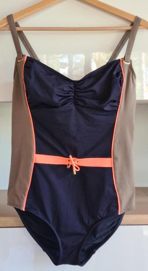 Corrigerend badpak 'Prima Donna' (maat 40, D-cup), Kleding | Dames, Badmode en Zwemkleding, Zo goed als nieuw, Badpak, Zwart, Ophalen of Verzenden