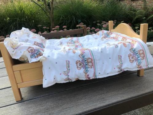 Houten poppenbedje, Kinderen en Baby's, Speelgoed | Poppen, Zo goed als nieuw, Overige typen, Ophalen of Verzenden