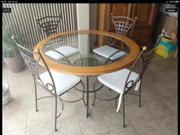 TAFEL EN 4 STOELEN  beschikbaar voor biedingen