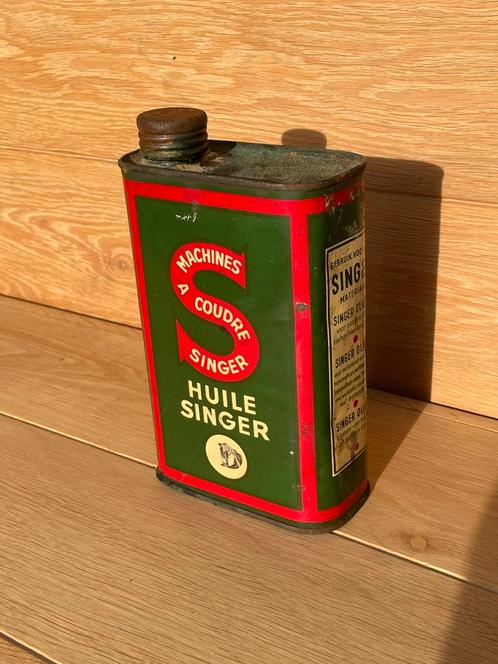 Vintage SINGER Naaimachine Olie Container Tin 1lt, Verzamelen, Blikken, Zo goed als nieuw, Ophalen