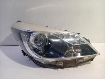 KOPLAMP RECHTS Toyota Yaris III (P13) (01-2010/09-2020) beschikbaar voor biedingen
