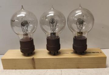 TM-lampen met 3 punten (triodes) beschikbaar voor biedingen