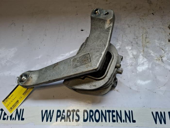 Motorsteun van een Volkswagen Golf, Auto-onderdelen, Ophanging en Onderstel, Volkswagen, Gebruikt, 3 maanden garantie, Ophalen of Verzenden