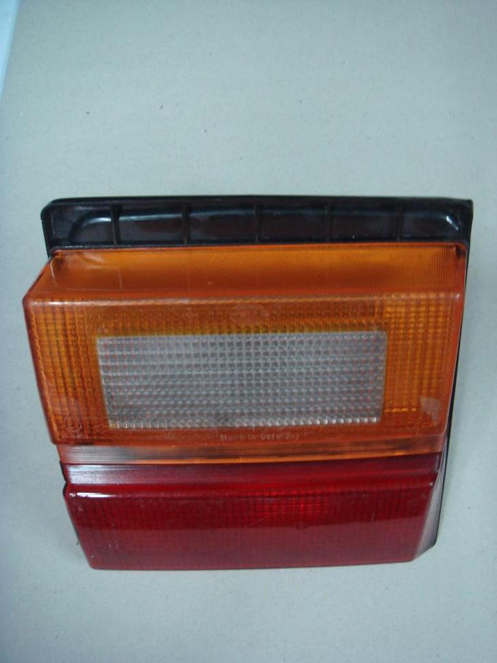 feu arr. int. g Audi 100 1983 /1990 ( Oldtimer/Ancêtre ), Autos : Pièces & Accessoires, Éclairage, Audi, Pièces Oldtimer ou Ancêtre