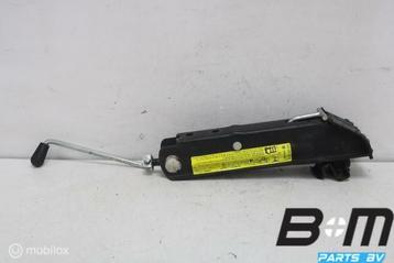 Krik VW Passat B6 var. 3C0011031B, Utilisé