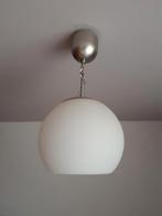 Hanglamp - melkglas - bolvormig, Huis en Inrichting, Lampen | Hanglampen, Ophalen, Gebruikt