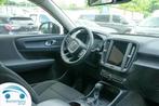 Volvo XC 40 VOLVO XC 40 1.5 T2 MOMENTUM CORE, Auto's, 0 kg, 4 cilinders, 0 kg, Zwart