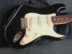 Fender Stratocaster 60th anniversary, Muziek en Instrumenten, Snaarinstrumenten | Gitaren | Elektrisch, Ophalen, Zo goed als nieuw