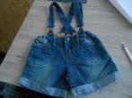 jeans short salopet maat 134, Meisje, Ophalen of Verzenden, Broek, Zo goed als nieuw