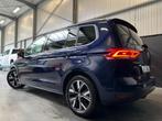 Vw Touran/1.5 HIGHLINE/Led/Adaptief/Camera/Pano/7PL/Zv/Full/, Auto's, USB, Monovolume, 1498 cc, 4 cilinders
