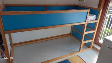 Ikea bed, hoogslaper voor kinderen. beschikbaar voor biedingen