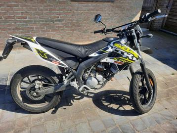 Derbi Senda Drd xtreme 2017, Fietsen en Brommers, Brommers | Derbi, Ophalen, 6 versnellingen, Gebruikt, Klasse B (45 km/u)
