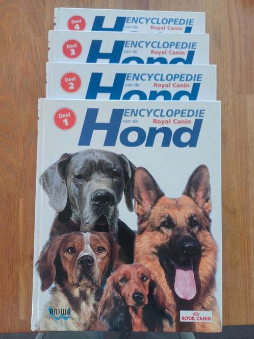 Hondenencyclopedie royal canin, Boeken, Dieren en Huisdieren, Gelezen, Ophalen of Verzenden