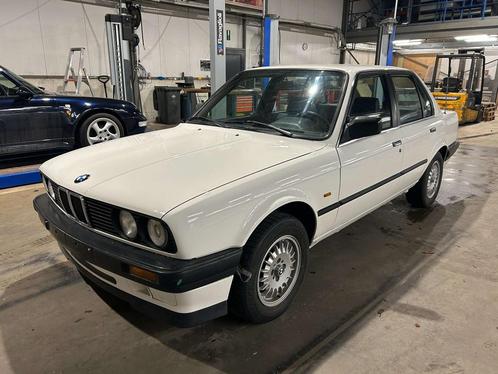 BMW 3 Serie 316 zeer nette toestand , volledig in orde geen, Autos, Oldtimers & Ancêtres, Entreprise, Achat, ABS, Radio, BMW, Essence