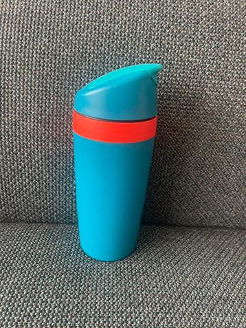 Tupperware thermische beker beschikbaar voor biedingen