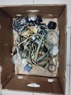 Een doos met allerlei materialen gratis, Enlèvement