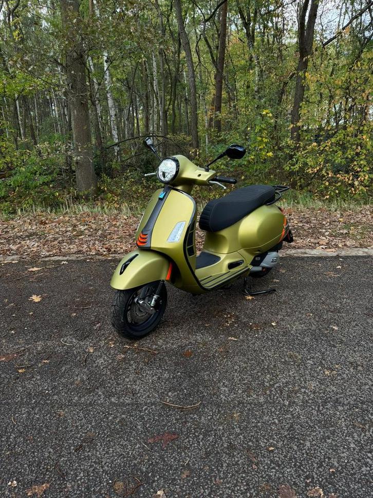 Vespa GTS 125cc, Fietsen en Brommers, Scooters | Vespa, Nieuw, Overige modellen, Benzine, Ophalen of Verzenden