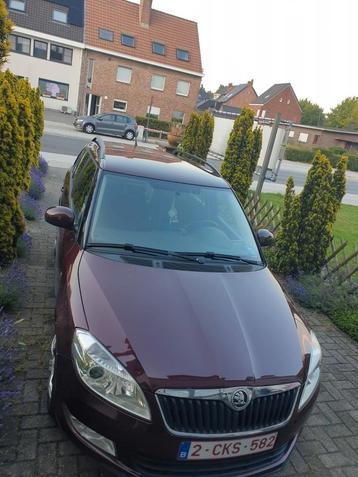 Skoda fabia 2013 benzine euro 5, Autos, Euro 5, Achat, Boîte manuelle, 5 portes