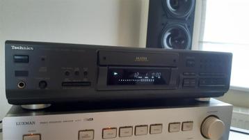 Technics SL-PS670D CD player beschikbaar voor biedingen