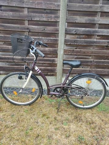 Damesfiets  beschikbaar voor biedingen