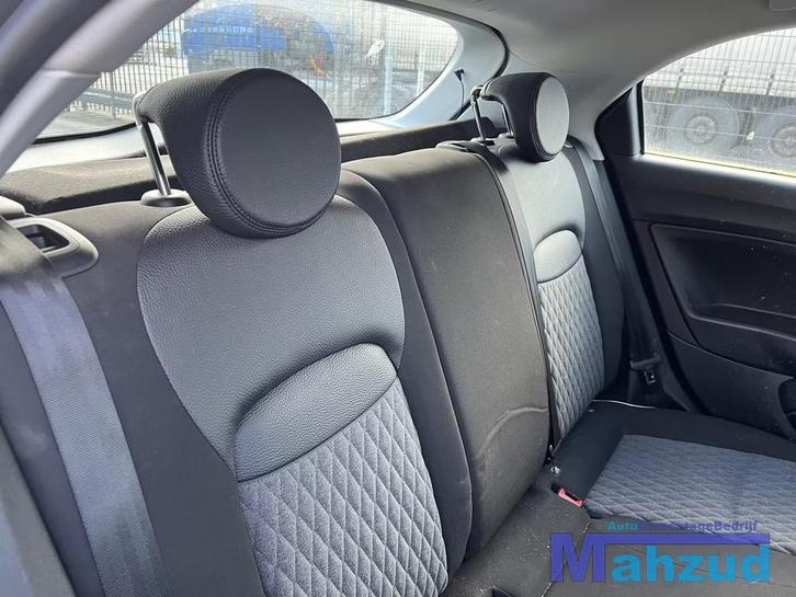 FIAT 500X zwart half leer interieur stoelen bank 2014+, Auto-onderdelen, Interieur en Bekleding, Gebruikt