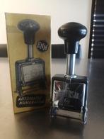 Vintage datumstempel in originele verpakking, Ophalen of Verzenden, Gebruikt