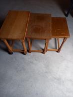 3 Bijzettafeltjes in massief hout in mooie staat, Huis en Inrichting, Tafels | Bijzettafels, Ophalen, Nieuw, Hout