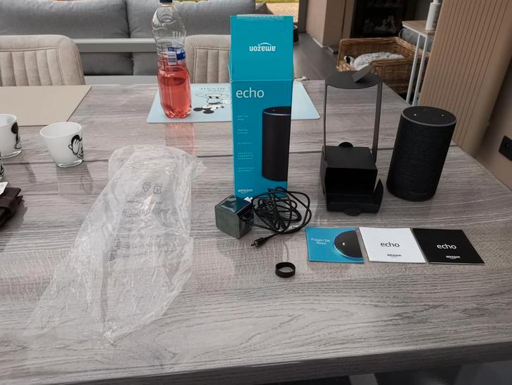 Te koop Amazon echo 2de generation speaker., Hobby en Vrije tijd, Elektronica-componenten, Nieuw, Ophalen
