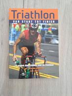 Boek Triathlon - van start tot finish, Ophalen of Verzenden, Zo goed als nieuw, Overige onderwerpen