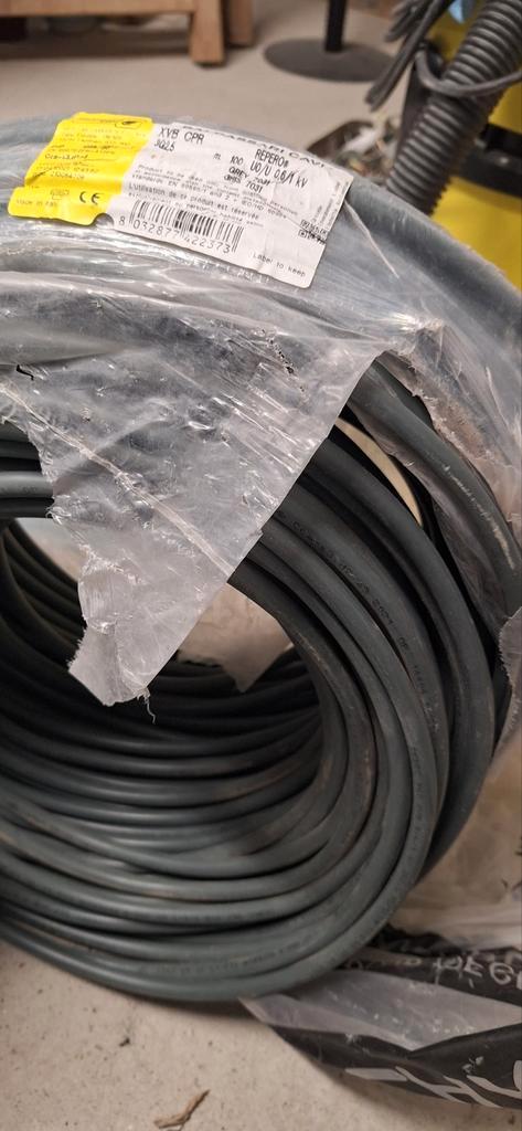 XVB 3G2,5 CPR kabel van Italiaanse makelij., Doe-het-zelf en Bouw, Elektriciteit en Kabels, Zo goed als nieuw, Ophalen of Verzenden