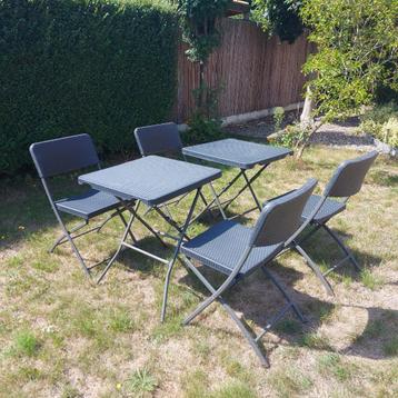 Tuinset stoelen + tafeltjes te koop (nieuwstaat) beschikbaar voor biedingen