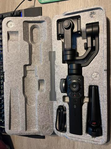 Zhiyun smooth 4 gimbal - nieuwstaat, Enlèvement ou Envoi, Comme neuf