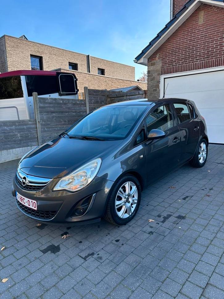 Opel corsa 1.4 benzine airco reeds blanco gekeurd vverkoop, Auto's, Opel, Particulier, Corsa, Benzine, Euro 5, Stadsauto, 5 deurs