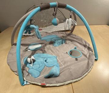 Nattou speeltapijt / speelkleed met bogen en 15 activiteiten beschikbaar voor biedingen