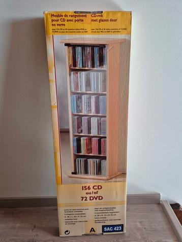 Cd rek met glazen deur. Nieuw in verpakking. beschikbaar voor biedingen