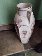 Vase en faience, motif floral., Antiquités & Art, Antiquités | Vases, Enlèvement