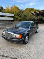 Mercedes W124 E220 Klaar voor registratie, Auto's, Automaat, Zwart, Berline, Particulier