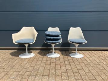 3 originele vintage Knoll Tulip chairs by Eero Saarinen beschikbaar voor biedingen