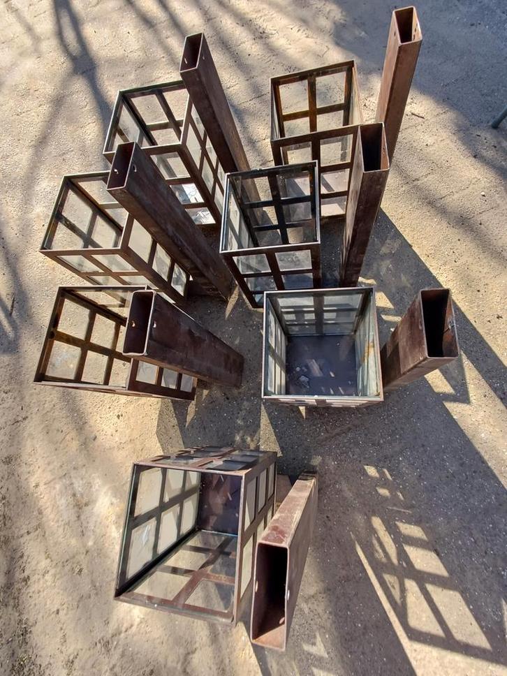 Industriële oude kandelaars / lantaarns voor aan de muur, Antiek en Kunst, Antiek | Kandelaars, Overige materialen, Ophalen