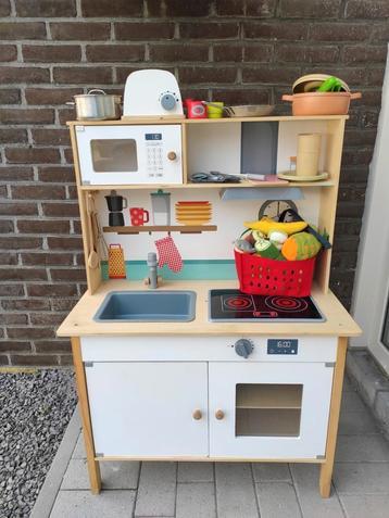 Houten speelgoed keukentje met accessoires, Kinderen en Baby's, Speelgoed | Speelkeukens, Ophalen, Zo goed als nieuw, Hout, Speelkeuken