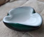 Cendrier vintage en verre épais — vert/blanc — années 60-70, Enlèvement ou Envoi