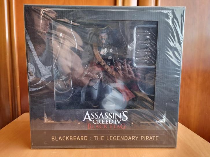 Figurine Assassin’s Creed Black Flag-Kenway & Barbe Noire, Verzamelen, Beelden en Beeldjes, Zo goed als nieuw, Mens, Ophalen