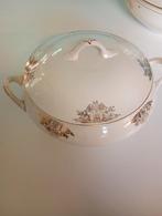 Mooie antieke soepterrine met goudrand Boch la Louvière, Enlèvement