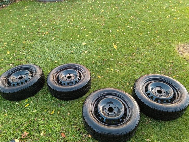 Winterset van 16 inch, Auto-onderdelen, Banden en Velgen, Band(en), Zomerbanden, 16 inch, Gebruikt, Ophalen