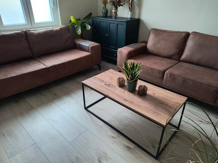 Prachtige cognac zetels 3-zit en 2-zit, inclusief salontafel, Huis en Inrichting, Zetels | Zetels, Gebruikt, Rechte bank, Vierpersoons of meer