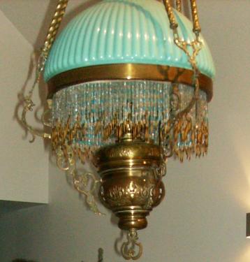 Lustre ancien + de 100 ans disponible aux enchères