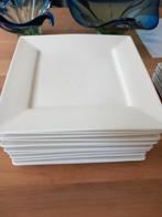 12 porseleinen borden, Huis en Inrichting, Keuken | Servies, Ophalen, Zo goed als nieuw, Bord(en)