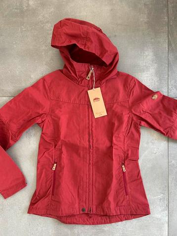Fjallraven - Regenjas dames. Maat S. Nieuw beschikbaar voor biedingen