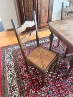 Stoelen en tafel, Ophalen